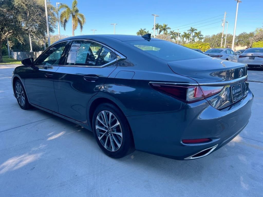 Certified 2023 Lexus ES 350 w/ Accessory Package (Z1) image 5