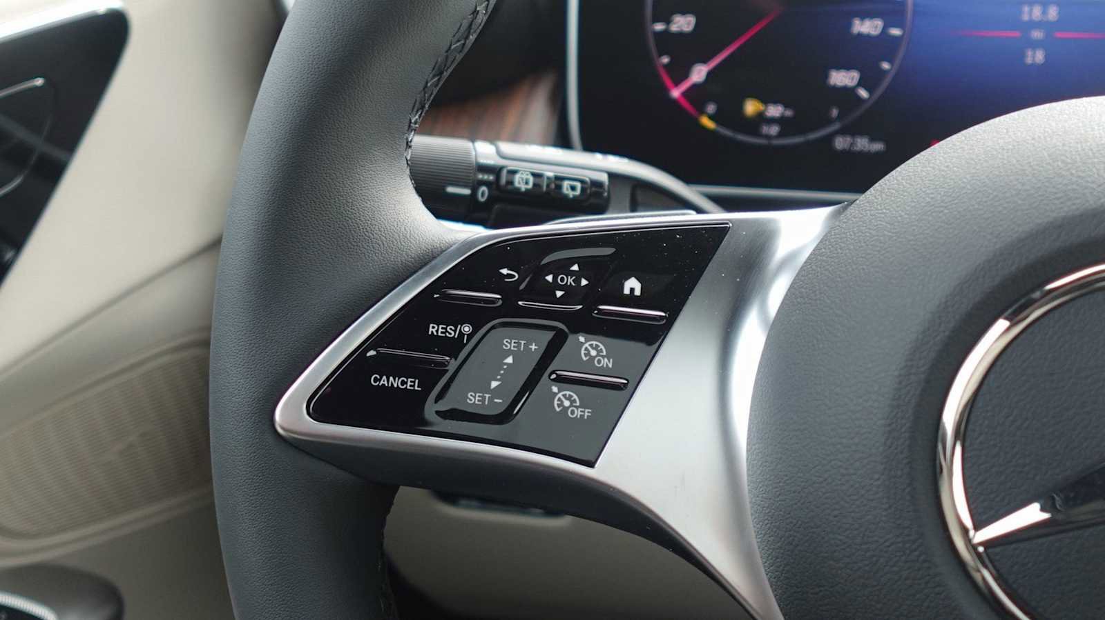 New 2026 Mercedes-Benz GLC 300 4MATIC image 31