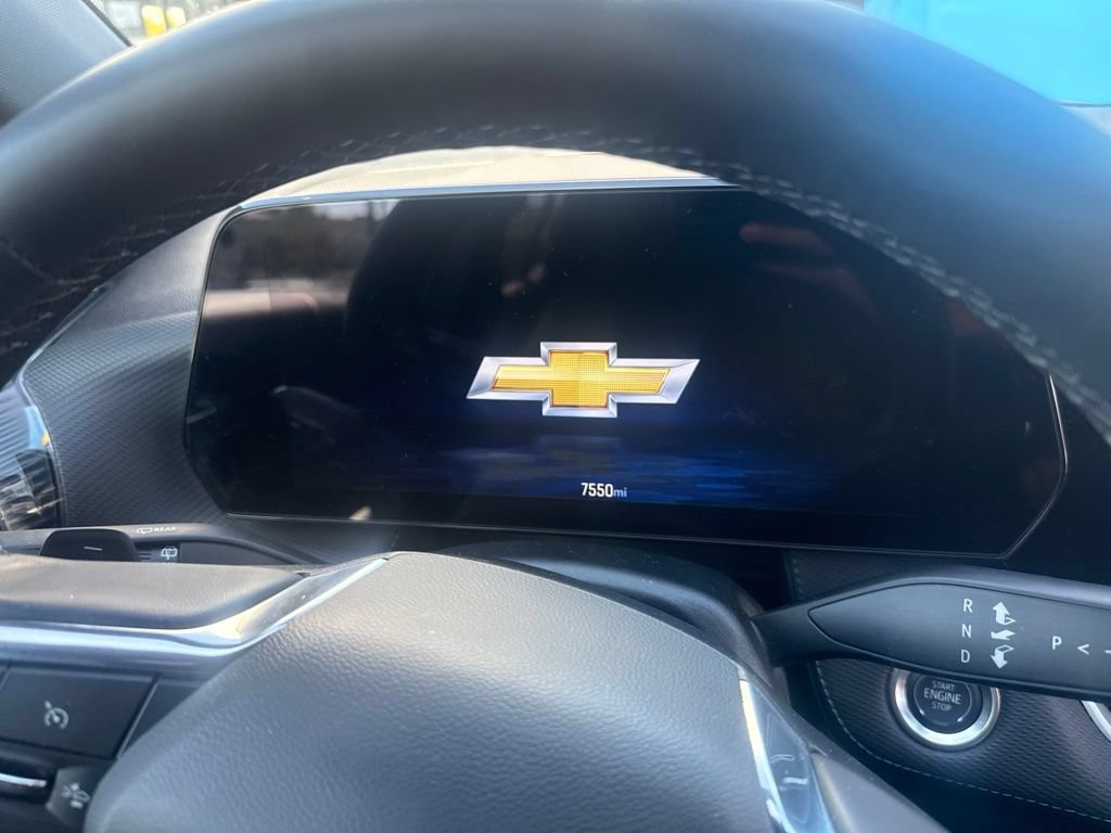 Used 2025 Chevrolet Equinox LT w/ Safety and Technology Package FWD image 7