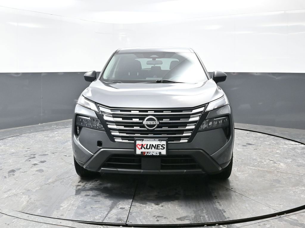 Used 2024 Nissan Rogue S image 7