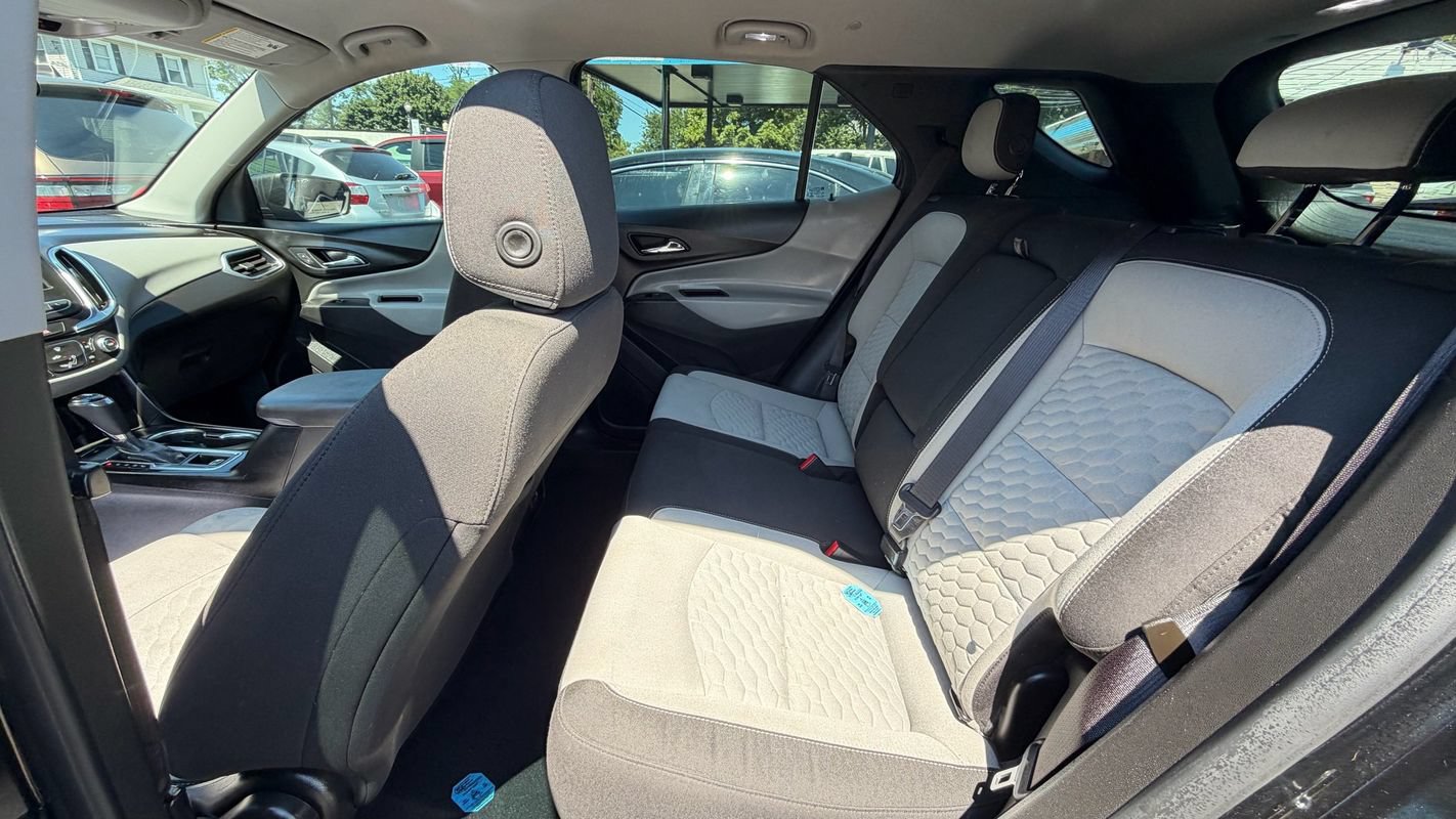 Used 2020 Chevrolet Equinox LS AWD/4WD image 8