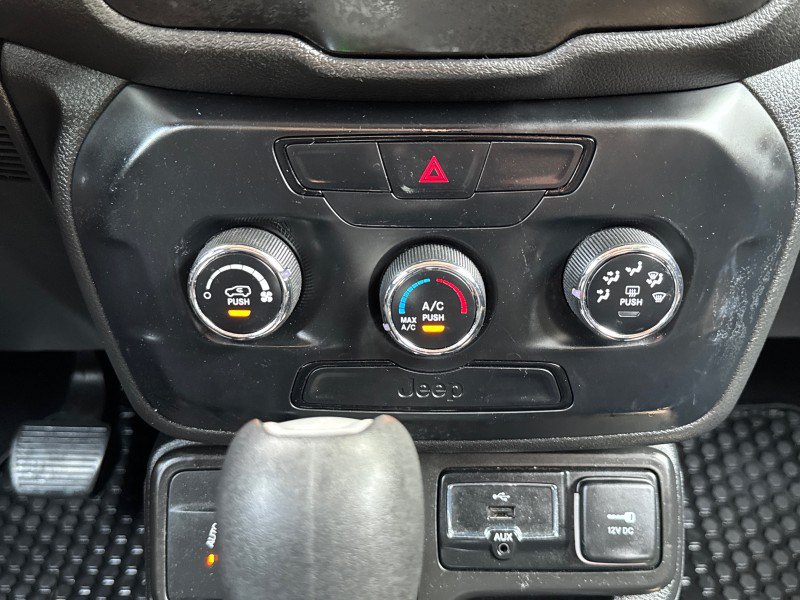 Used 2019 Jeep Renegade Sport AWD/4WD image 24