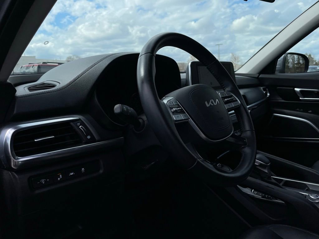 Used 2022 Kia Telluride S image 27
