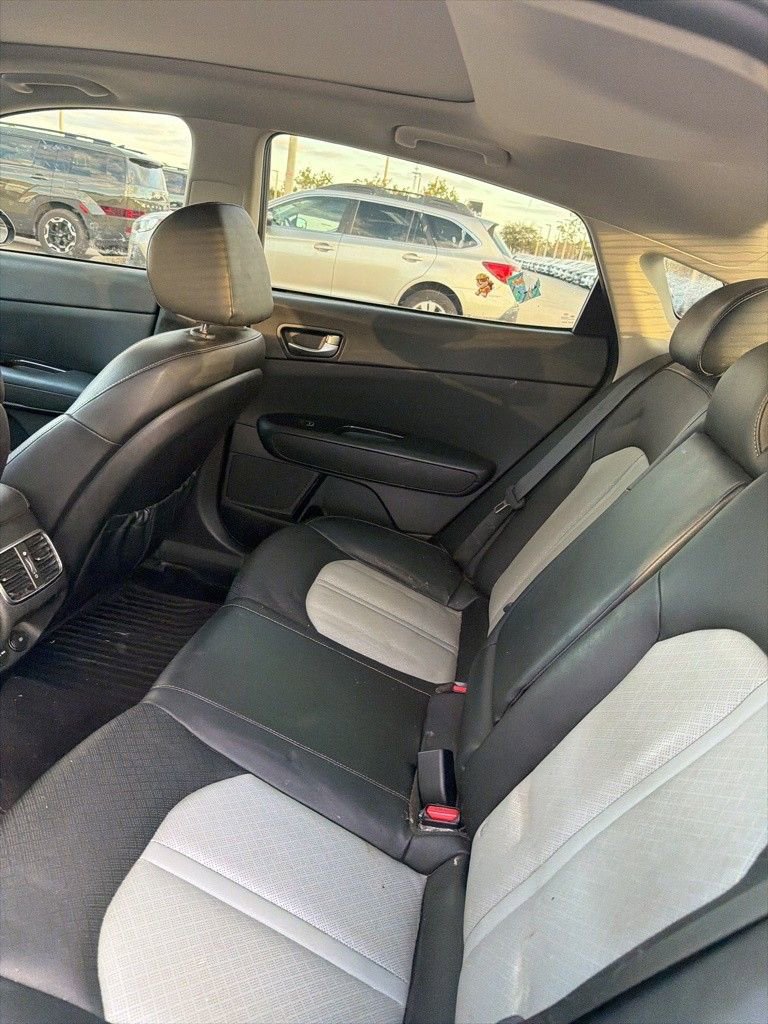 Used 2019 Kia Optima EX w/ EX Premium Package image 10