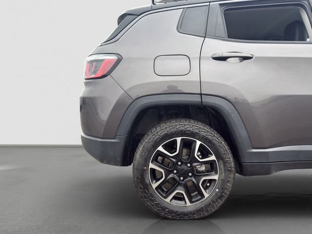 Used 2020 Jeep Compass Trailhawk image 23