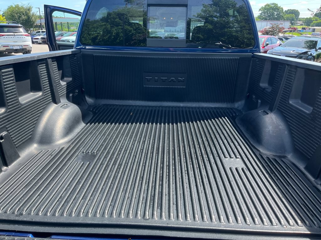 Used 2024 Nissan Titan SV w/ SV Convenience Package AWD/4WD image 22