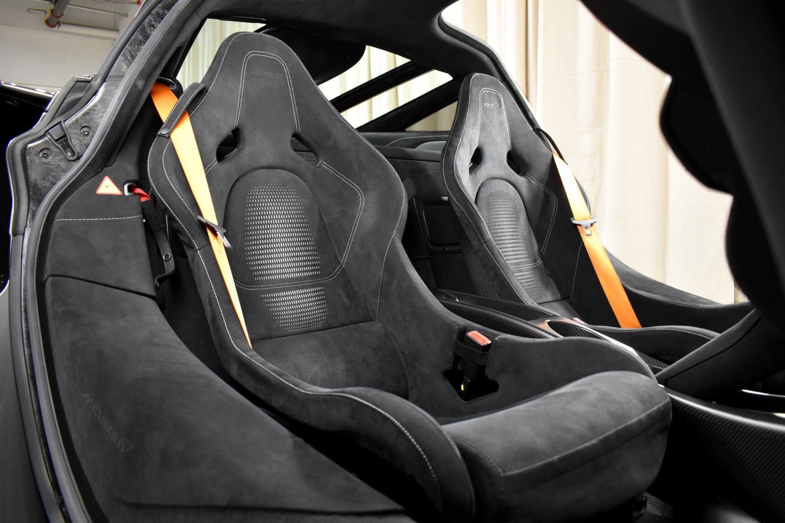 Used 2021 McLaren 765LT RWD image 32