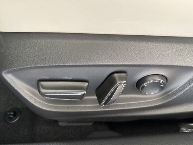 New 2026 Toyota Prius XLE FWD image 18