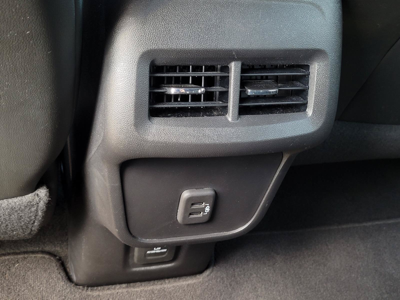 Used 2023 Chevrolet Equinox RS w/ RS Leather Package FWD image 25