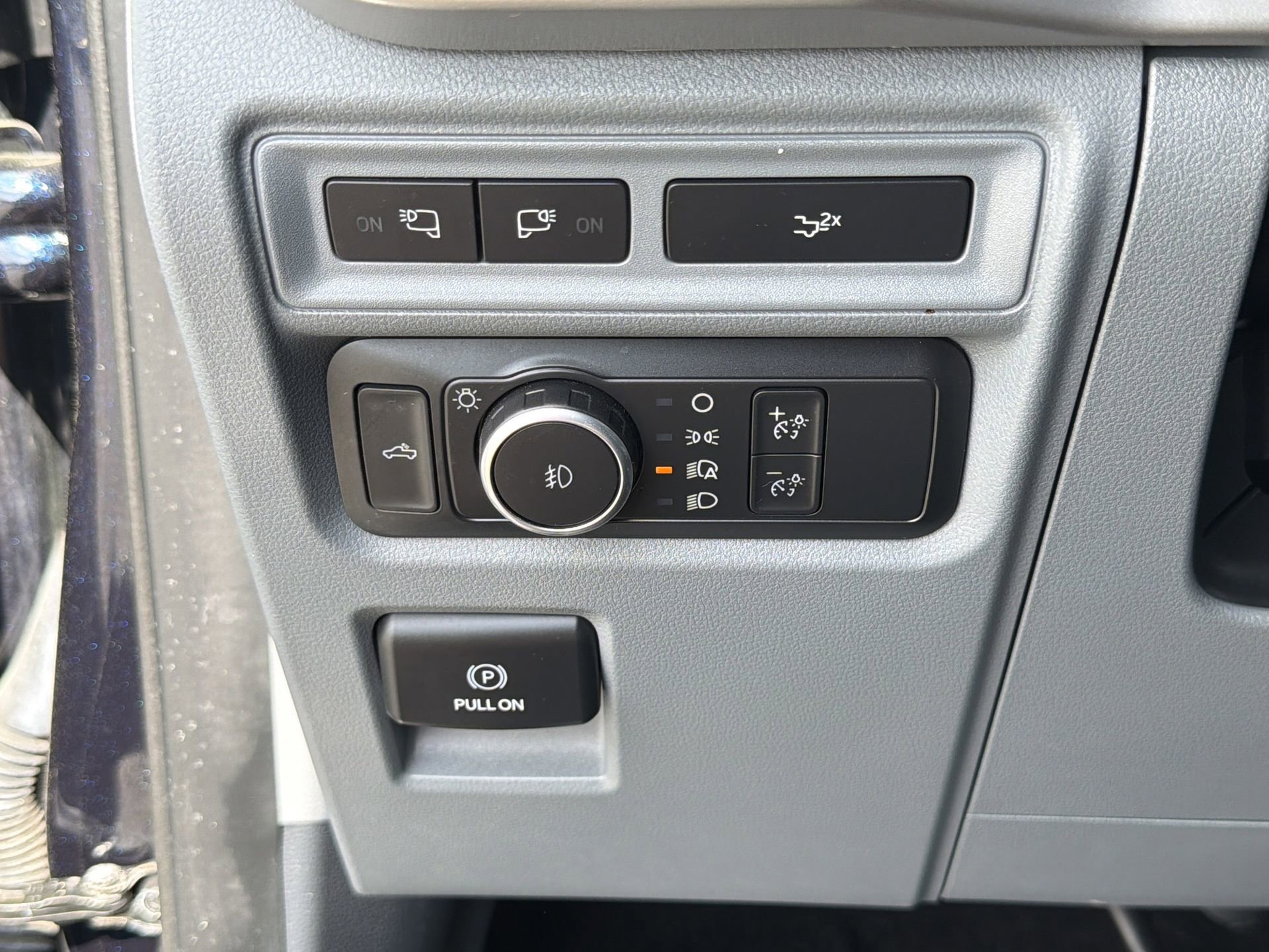 Certified 2022 Ford F150 XLT w/ Equipment Group 302A High image 16