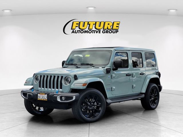 Used 2023 Jeep Wrangler Unlimited Sahara AWD/4WD image 3