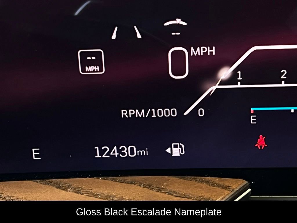Used 2025 Cadillac Escalade Sport Platinum w/ LPO, ONYX Package image 25