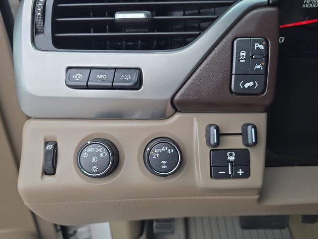 Certified 2017 Chevrolet Suburban Premier AWD/4WD image 20
