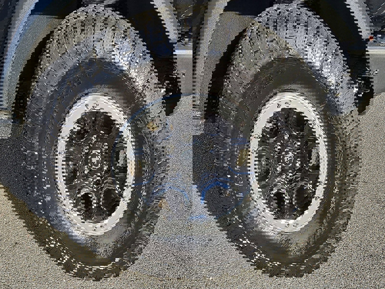 Used 2022 Ford Bronco Badlands image 8