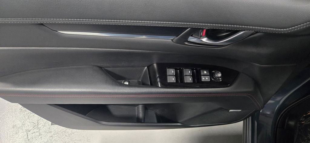 Used 2025 MAZDA CX-5 Carbon Edition image 13