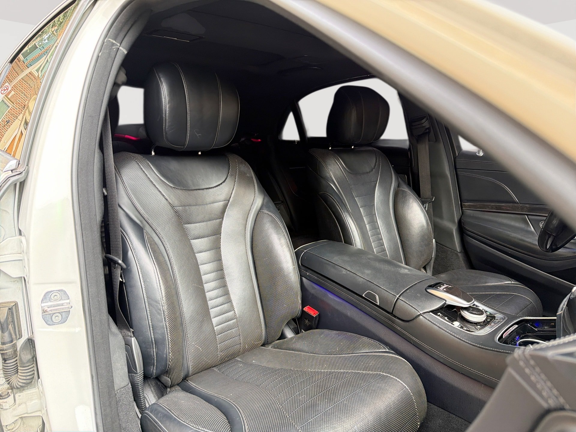 Used 2019 Mercedes-Benz S 560 4MATIC Sedan image 28