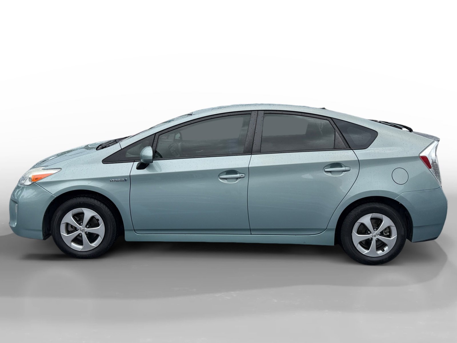 Used 2015 Toyota Prius Two image 2