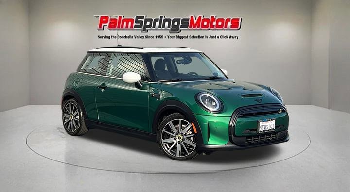 Used 2023 MINI Cooper SE image 1