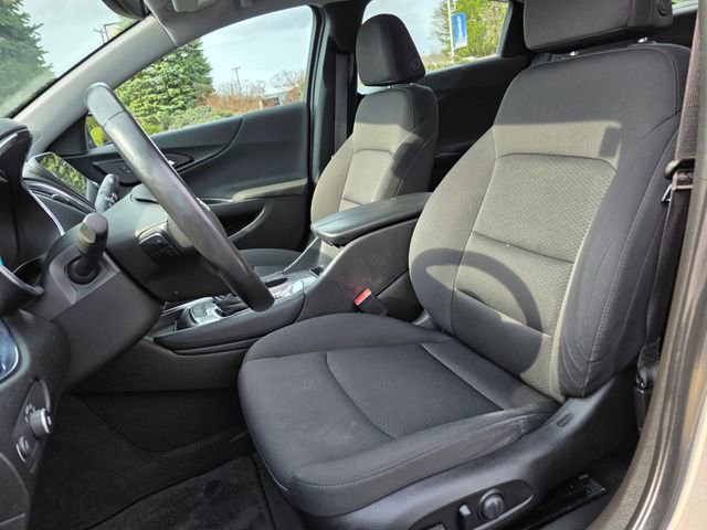 Used 2018 Chevrolet Malibu LT image 14