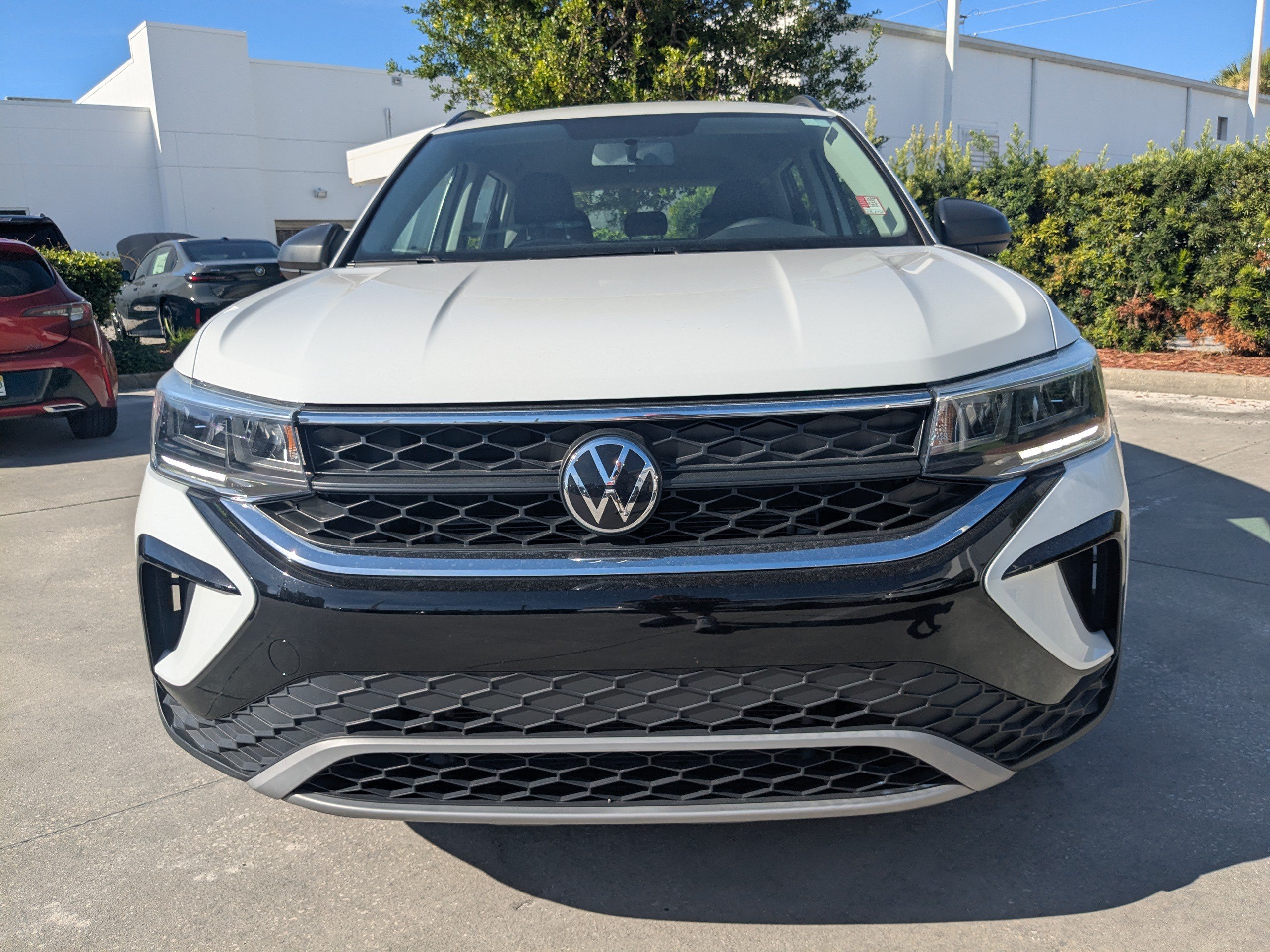 Used 2022 Volkswagen Taos S FWD image 8