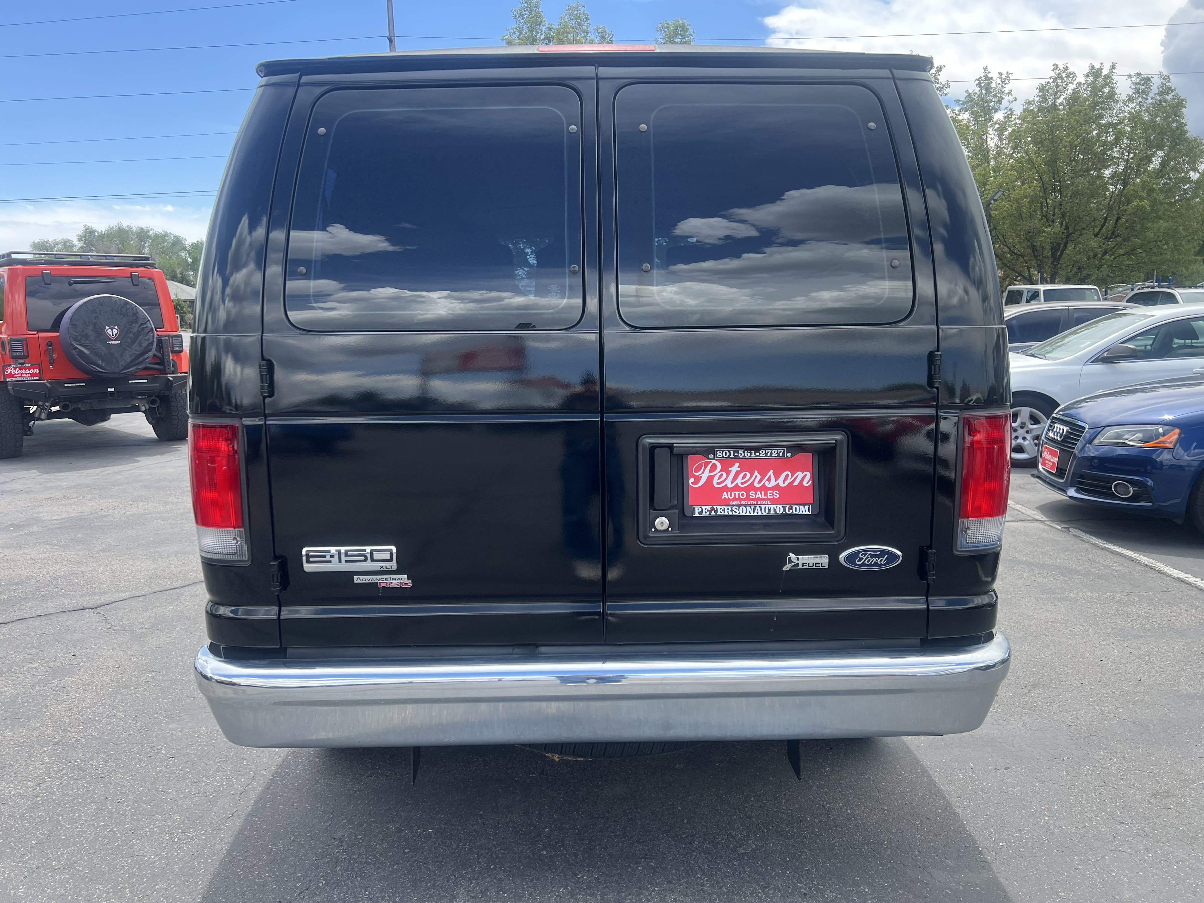 Used 2014 Ford E-150 and Econoline 150 Wagon RWD image 7