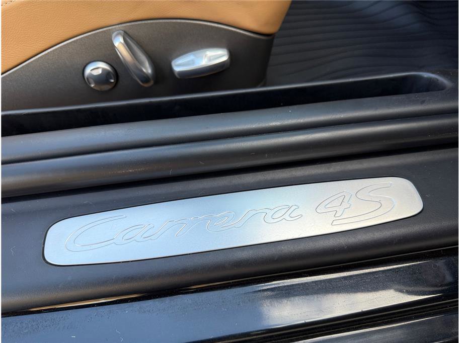 Used 2011 Porsche 911 Carrera 4S image 40