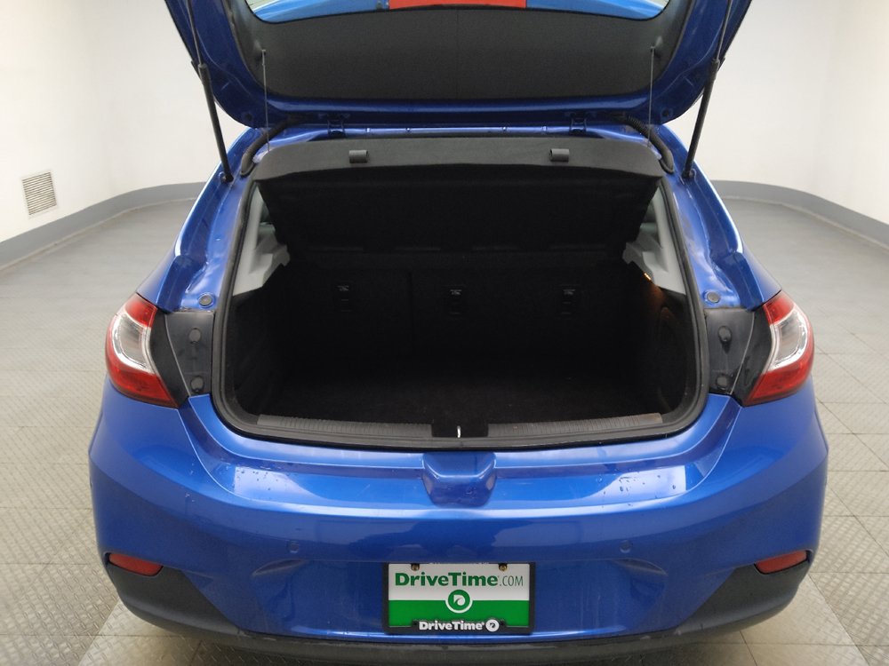 Used 2019 Chevrolet Cruze LT w/ Convenience Package FWD image 29
