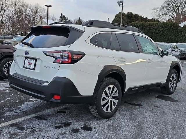 Used 2025 Subaru Outback Premium image 6