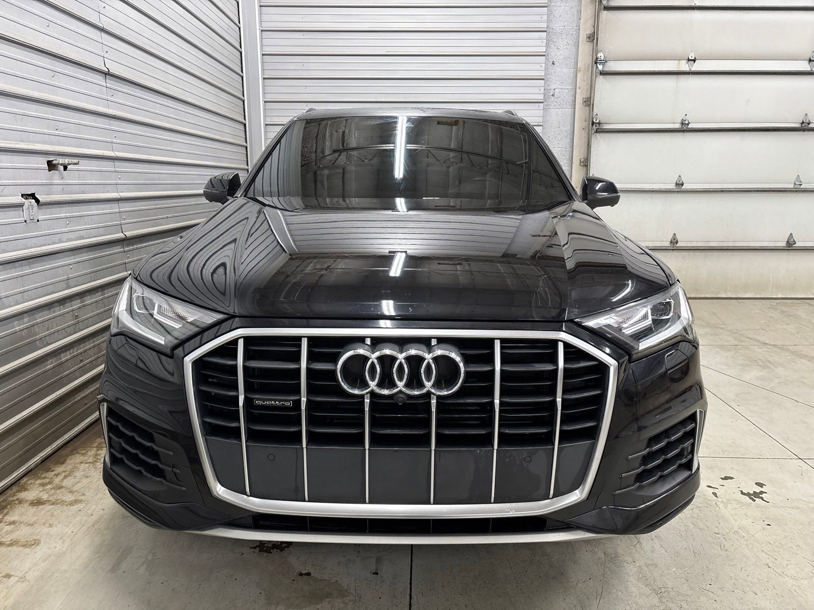 Used 2021 Audi Q7 3.0T Premium Plus w/ Premium Plus Package AWD/4WD image 2