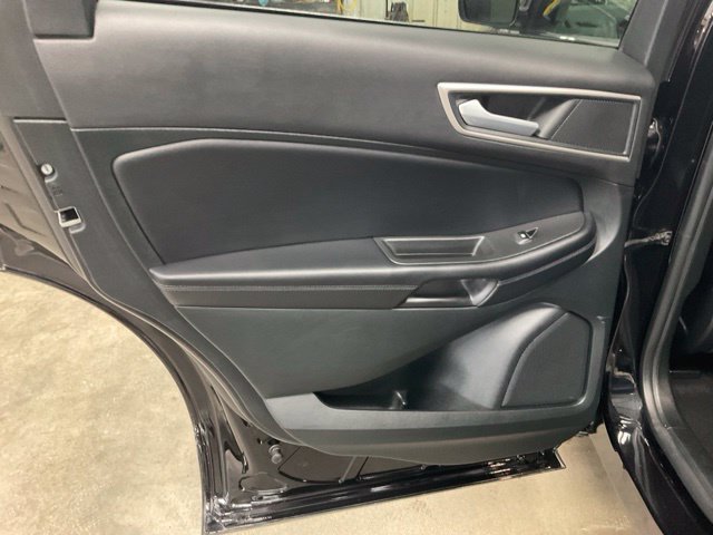 Used 2023 Ford Edge SEL w/ Convenience Package AWD/4WD image 13