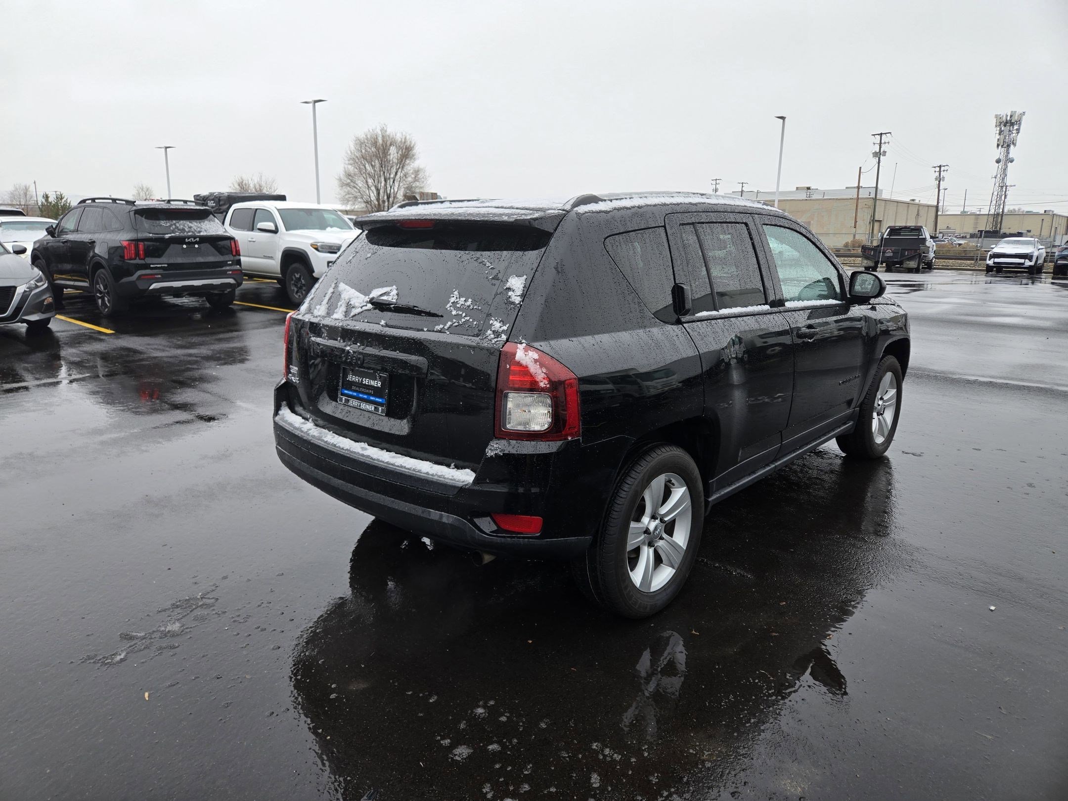 Used 2018 Jeep Compass Latitude w/ Popular Equipment Group image 6