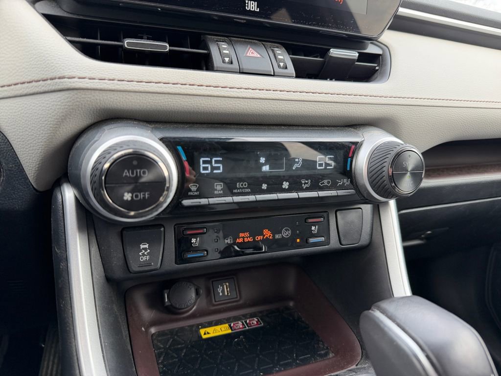 Used 2023 Toyota RAV4 Limited image 19