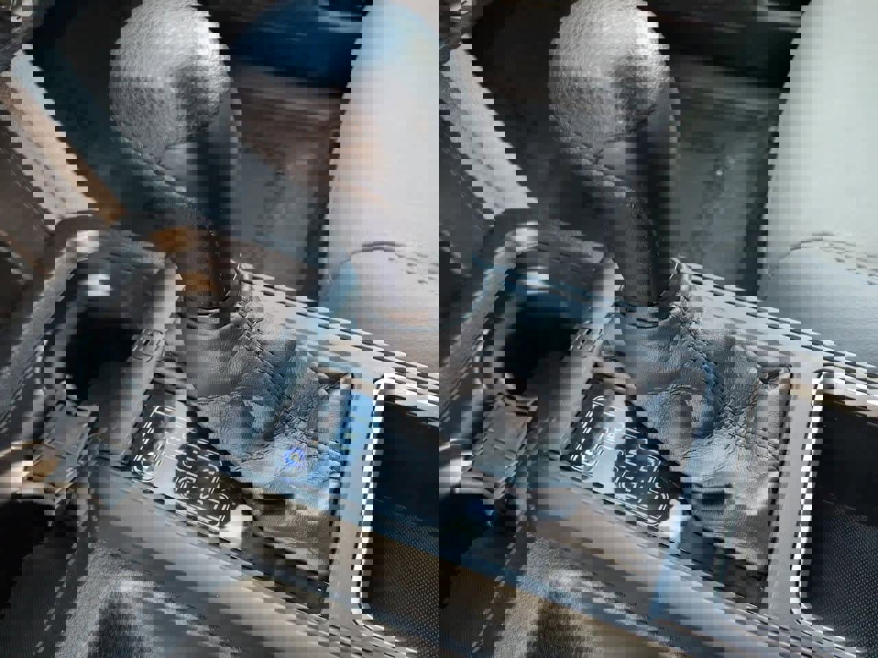 Used 2022 Toyota Tacoma SR image 30