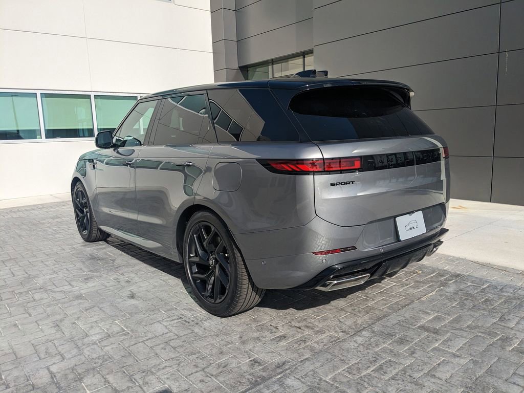 New 2025 Land Rover Range Rover Sport Dynamic SE image 6