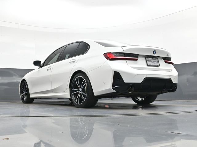 Used 2023 BMW 330i Sedan w/ M Sport Package RWD image 33
