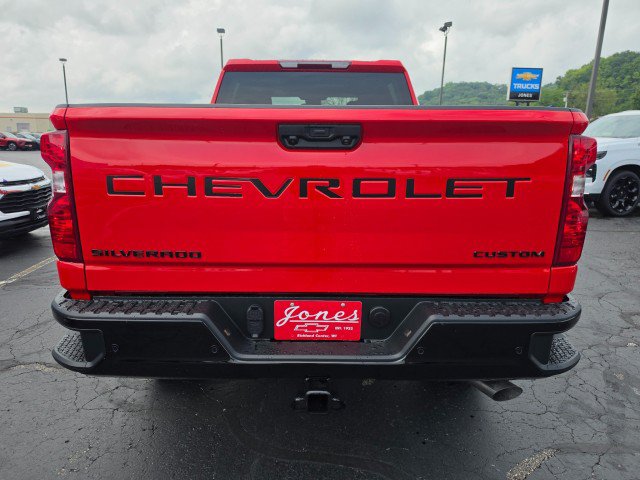 New 2026 Chevrolet Silverado 2500 Custom w/ Custom Value Package AWD/4WD image 4