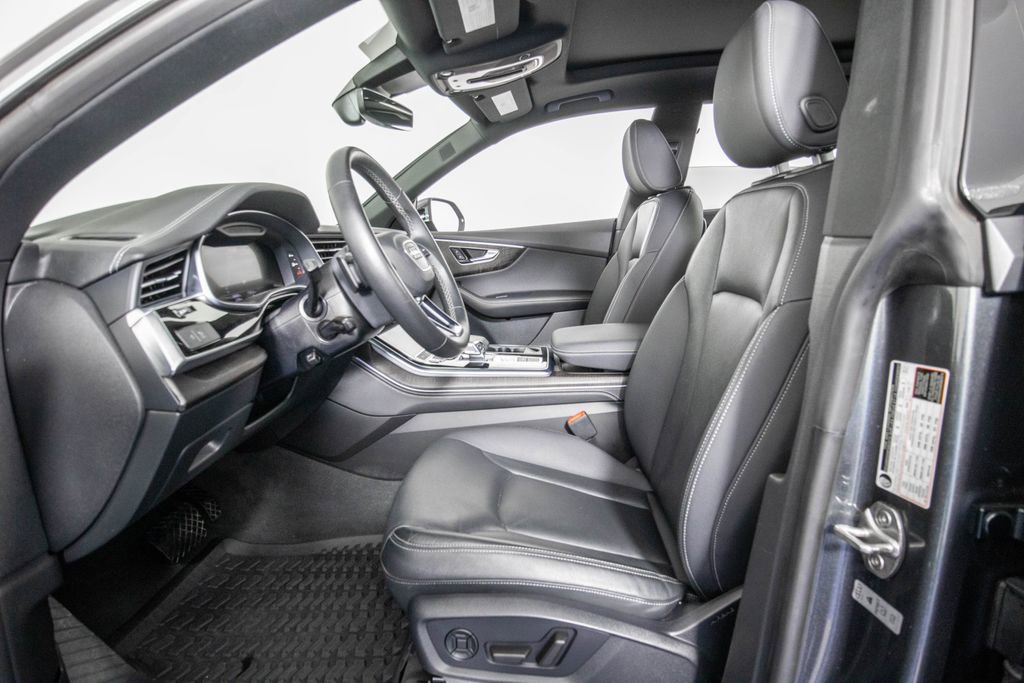 Used 2023 Audi Q8 Premium Plus AWD/4WD image 8