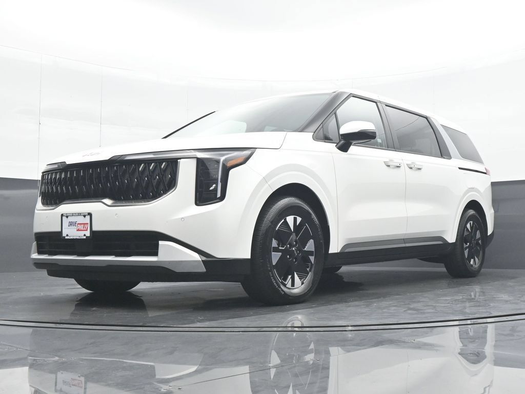 Used 2026 Kia Carnival LXS FWD image 28