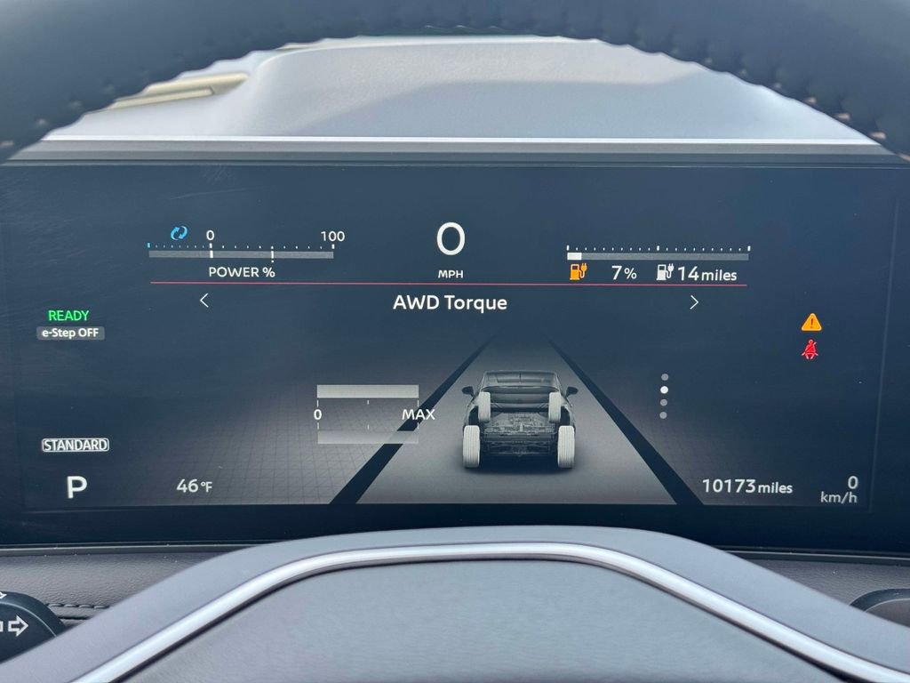 Used 2025 Nissan Ariya AWD image 24