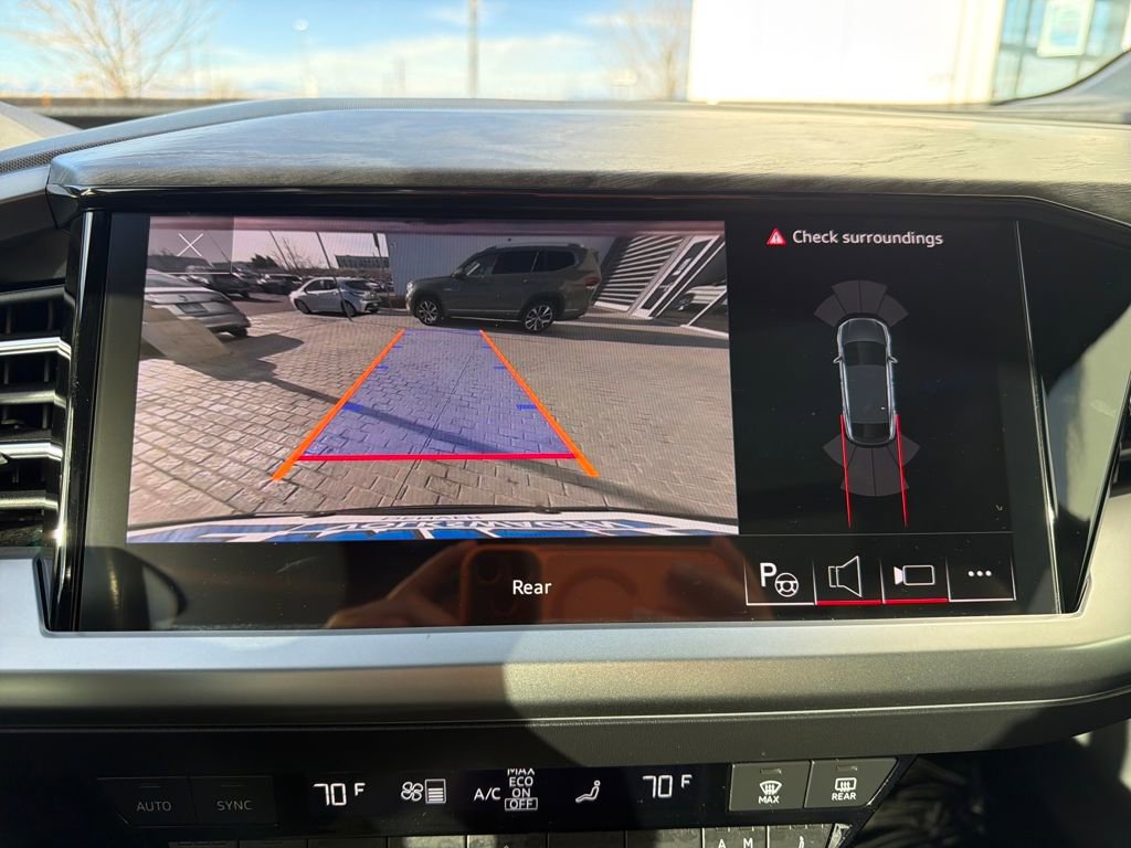 Used 2024 Audi Q4 e-tron Premium Plus image 21