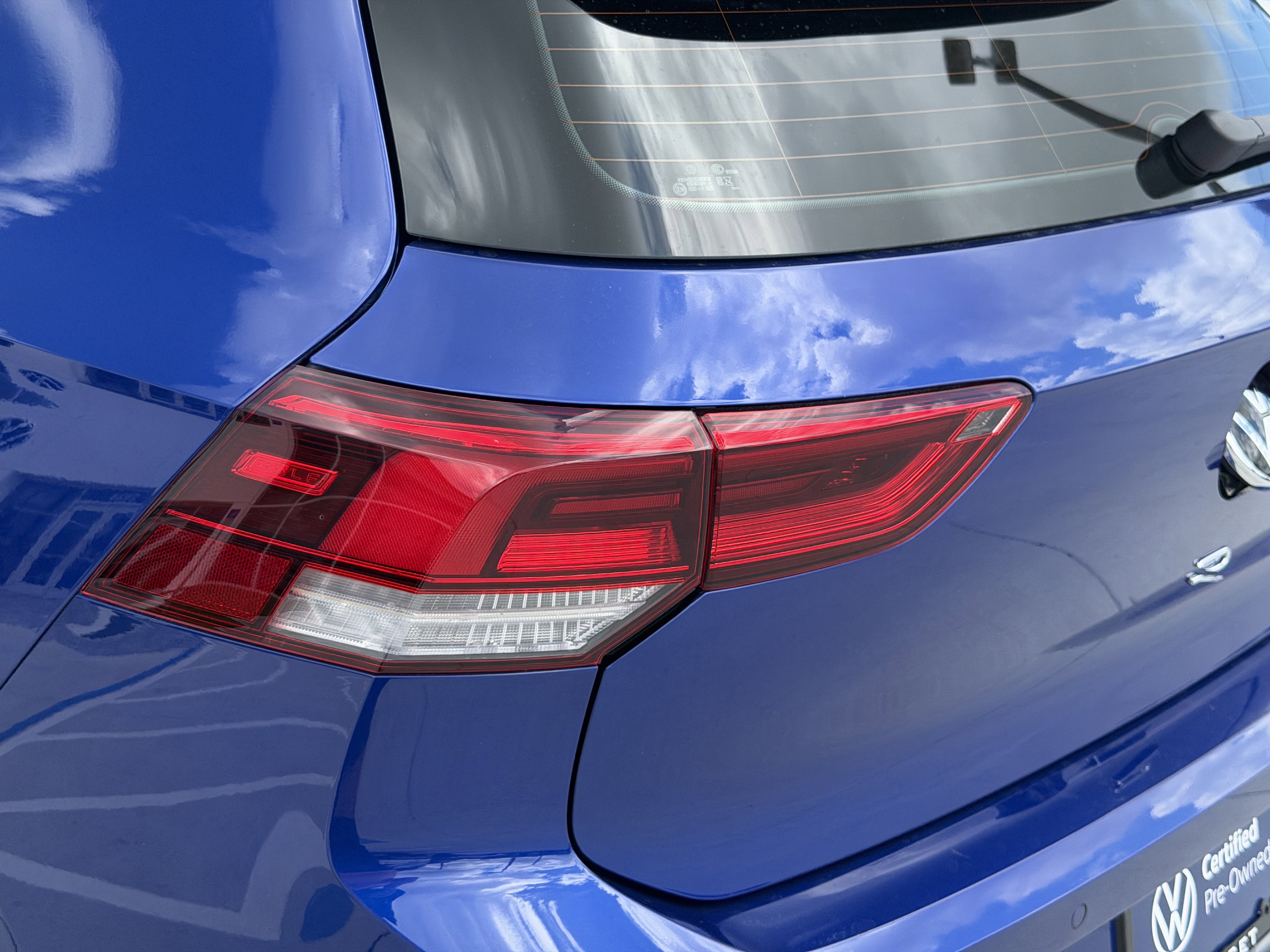 Used 2024 Volkswagen Golf R AWD/4WD image 9