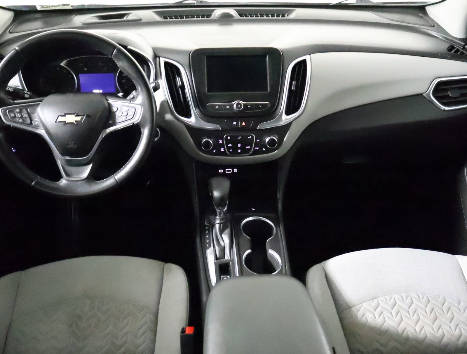 Used 2022 Chevrolet Equinox LT w/ Driver Convenience Package image 30