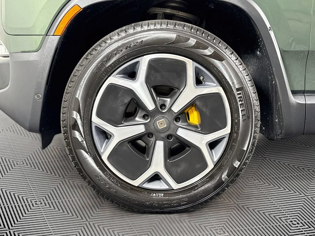 Used 2024 Rivian R1S Adventure Quad AWD/4WD image 38