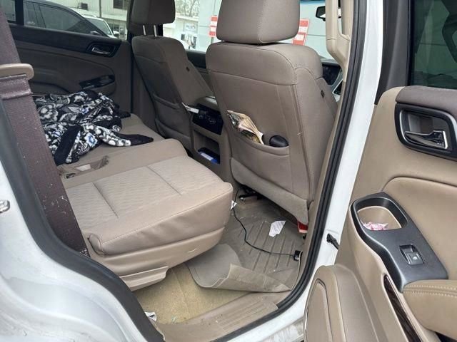 Used 2017 GMC Yukon SLE w/ SLE Value Package image 31