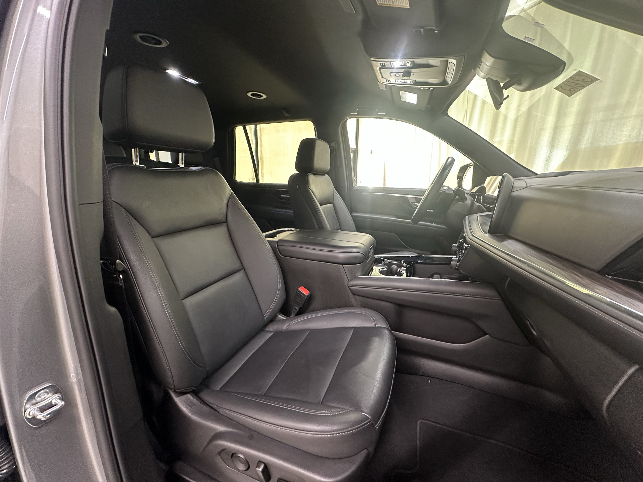 Certified 2025 Chevrolet Tahoe LT AWD/4WD image 16