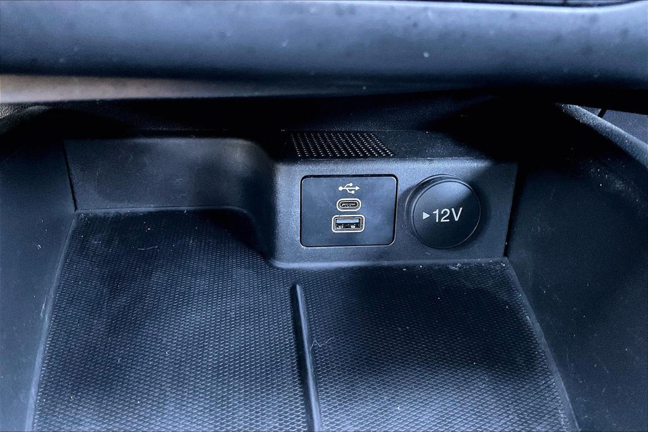 Used 2025 Ford Escape ST-Line Select AWD/4WD image 16