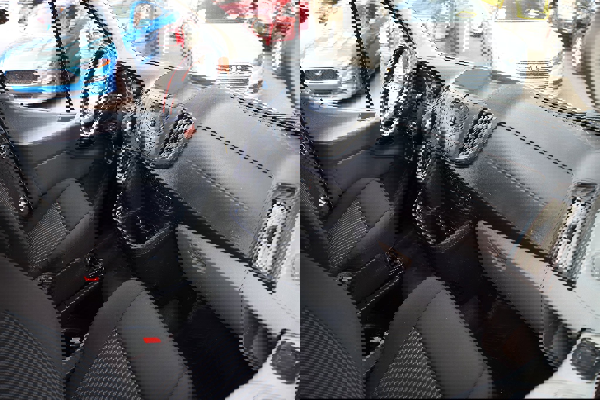 Used 2018 Ford Transit 250 130 Low Roof w/ Exterior Upgrade Package image 13