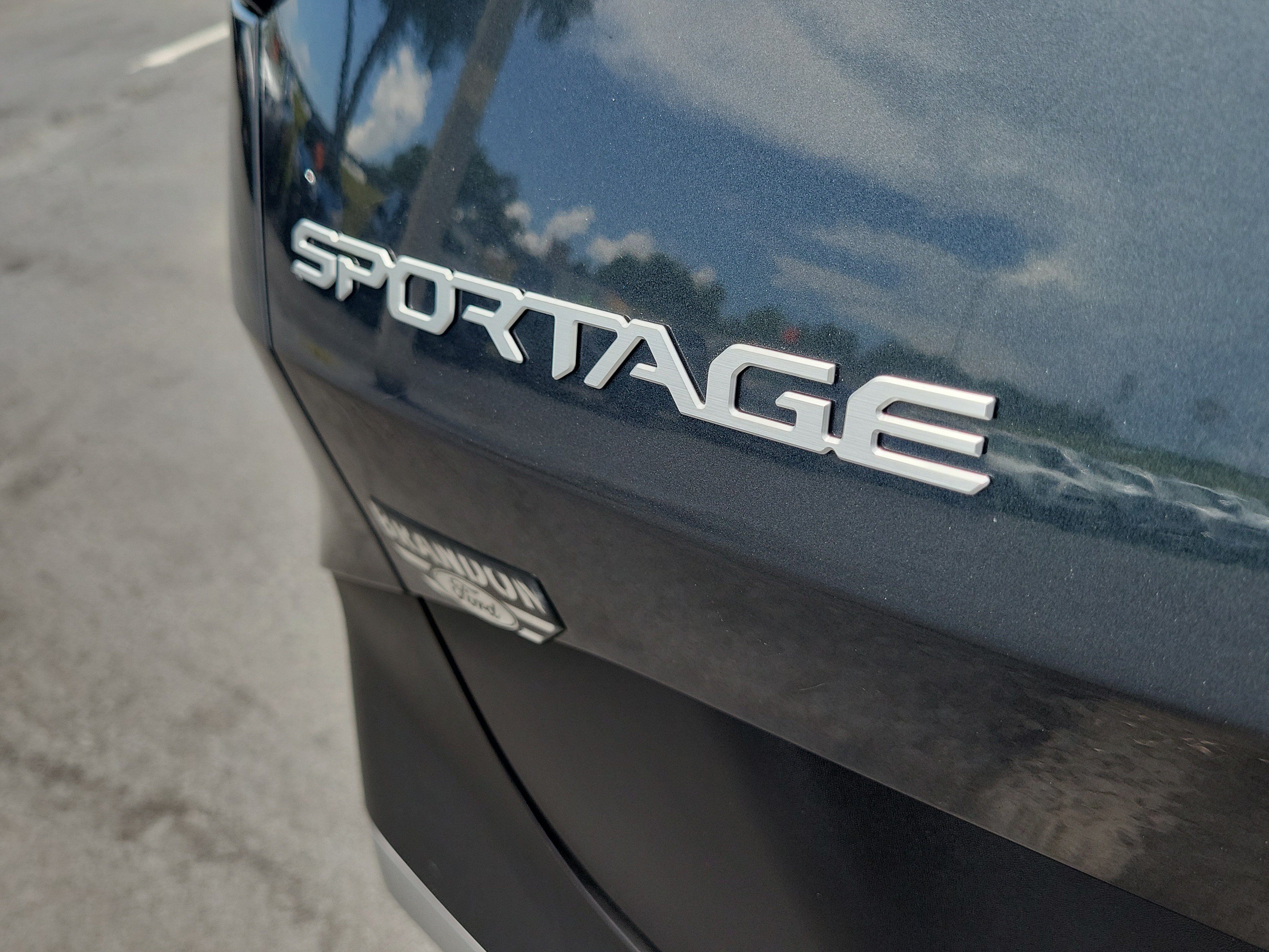 Used 2024 Kia Sportage EX FWD image 9