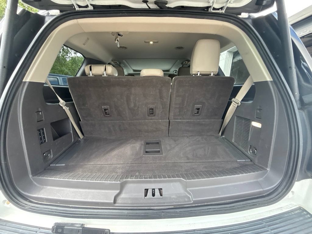 Used 2020 Ford Expedition XLT w/ Equipment Group 202A RWD image 21