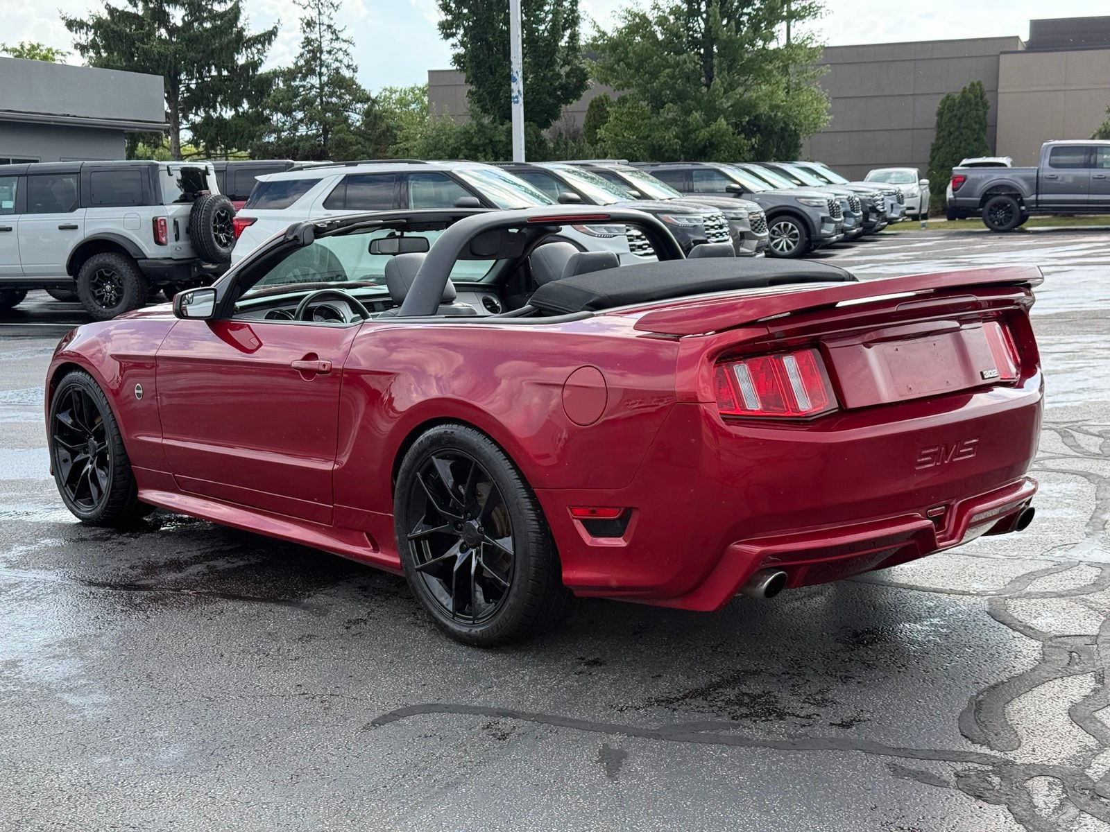 Used 2011 Ford Mustang GT Premium w/ Electronics Pkg RWD image 6